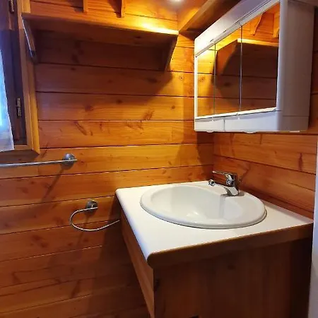 شاليه Individuel Les Sorbiers - 80m2 - Jardin - Barbecue - Wifi - Netflix - & Randonnee - Pyrenees Catalanes Francaises - إينا