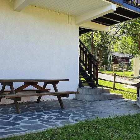 Chalet Les Sorbiers: Pyrenees Retreat With Garden And Access